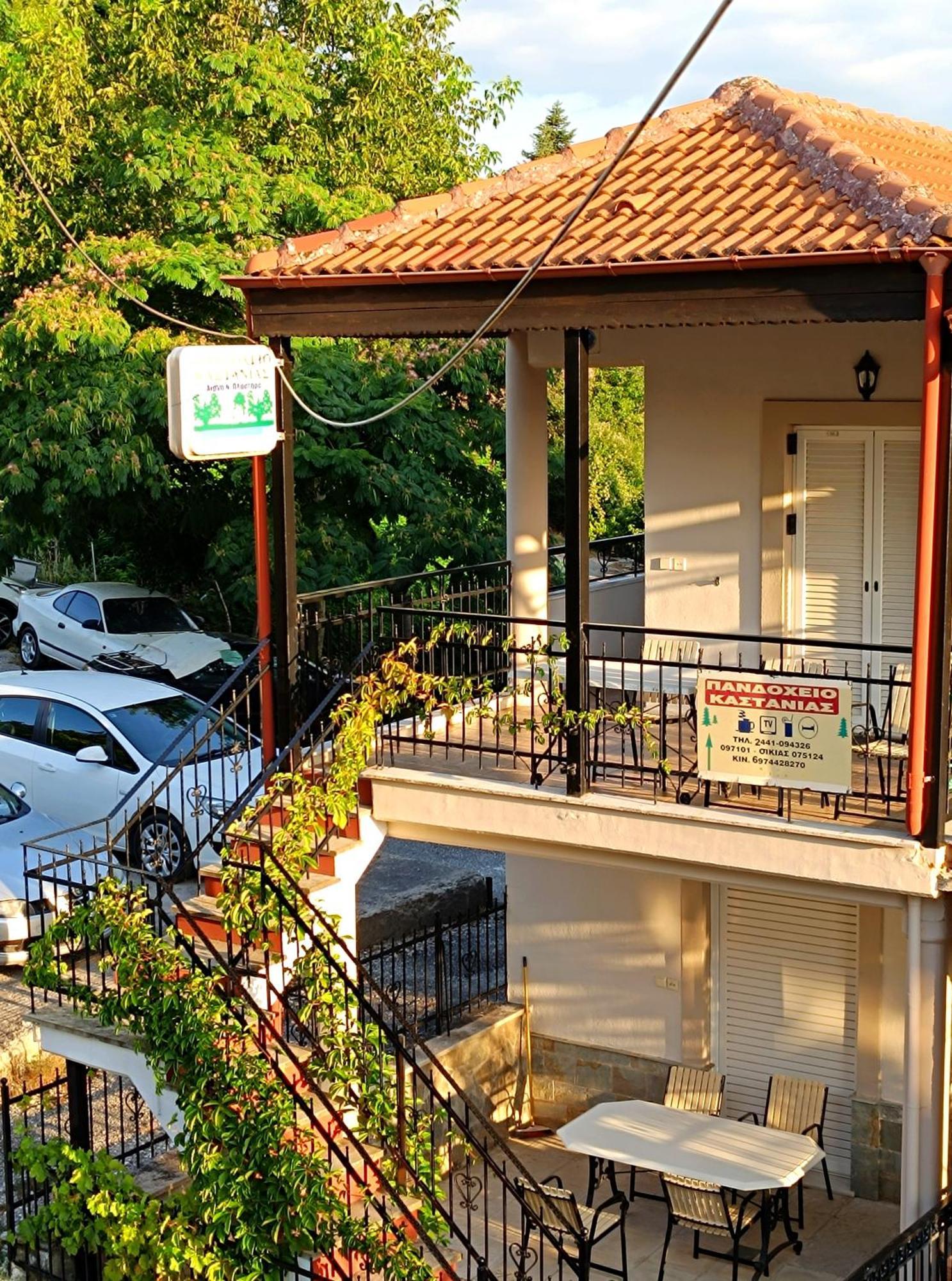 Πανδοχείο Λίμνης Πλαστήρα Hotell Kastanéa Exteriör bild