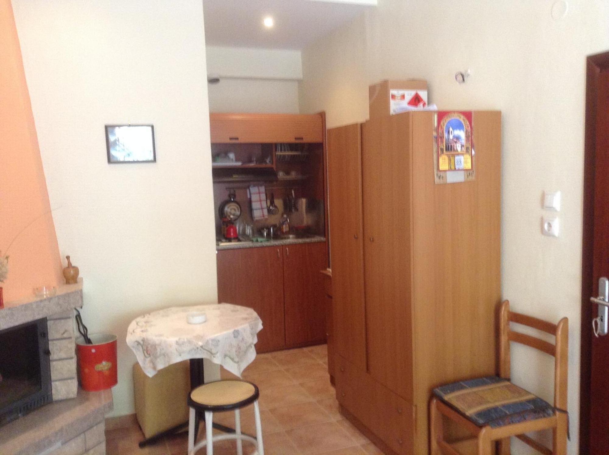 Πανδοχείο Λίμνης Πλαστήρα Hotell Kastanéa Exteriör bild